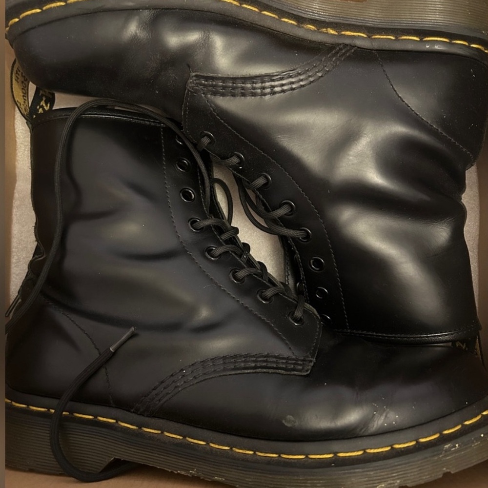Doc Martens 1460 womens
